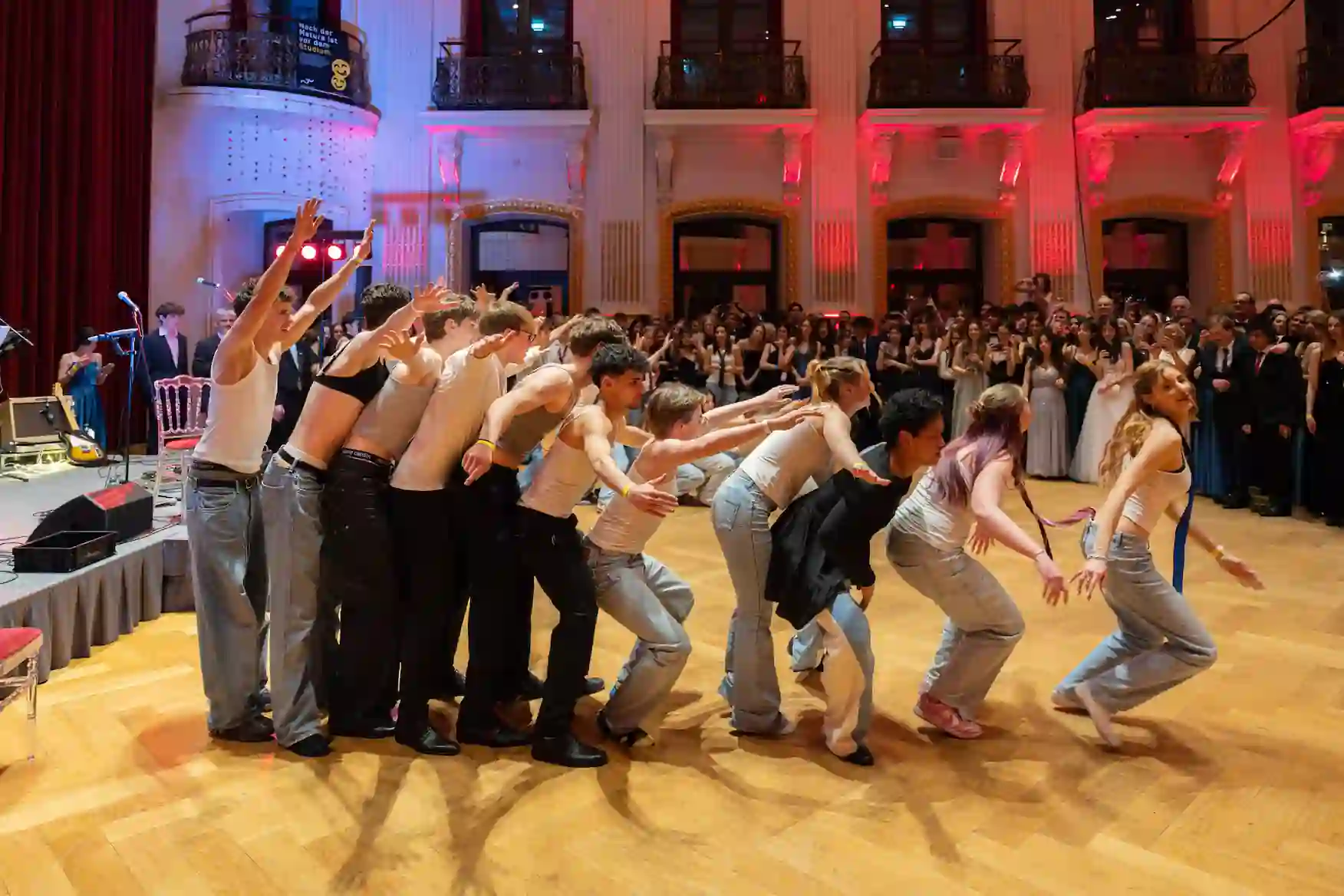 Mitternachtseinlage bei der Vienna School Night 2024 im Wiener Rathaus