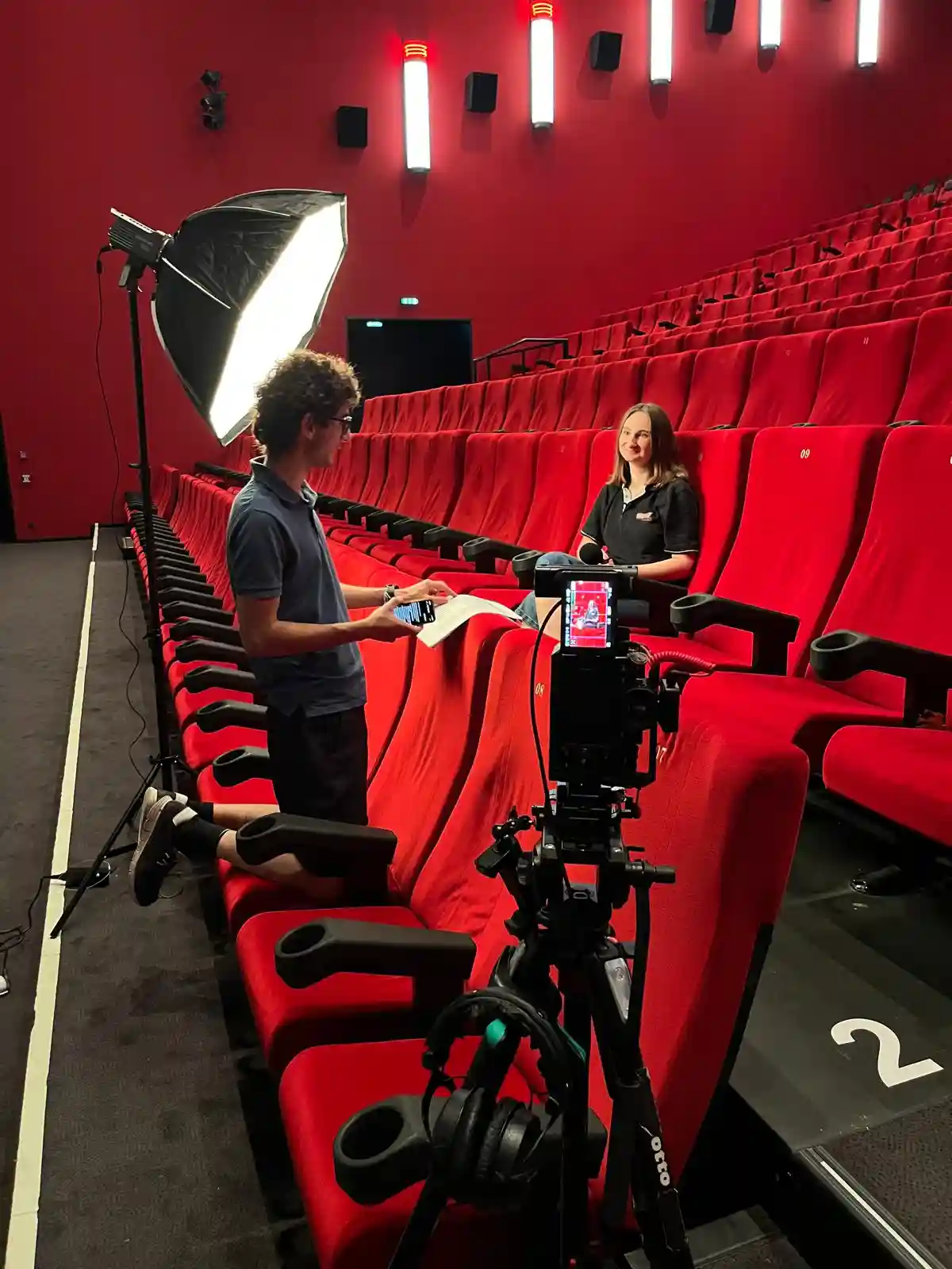 Social-Media-Videodreh im Büroalltag